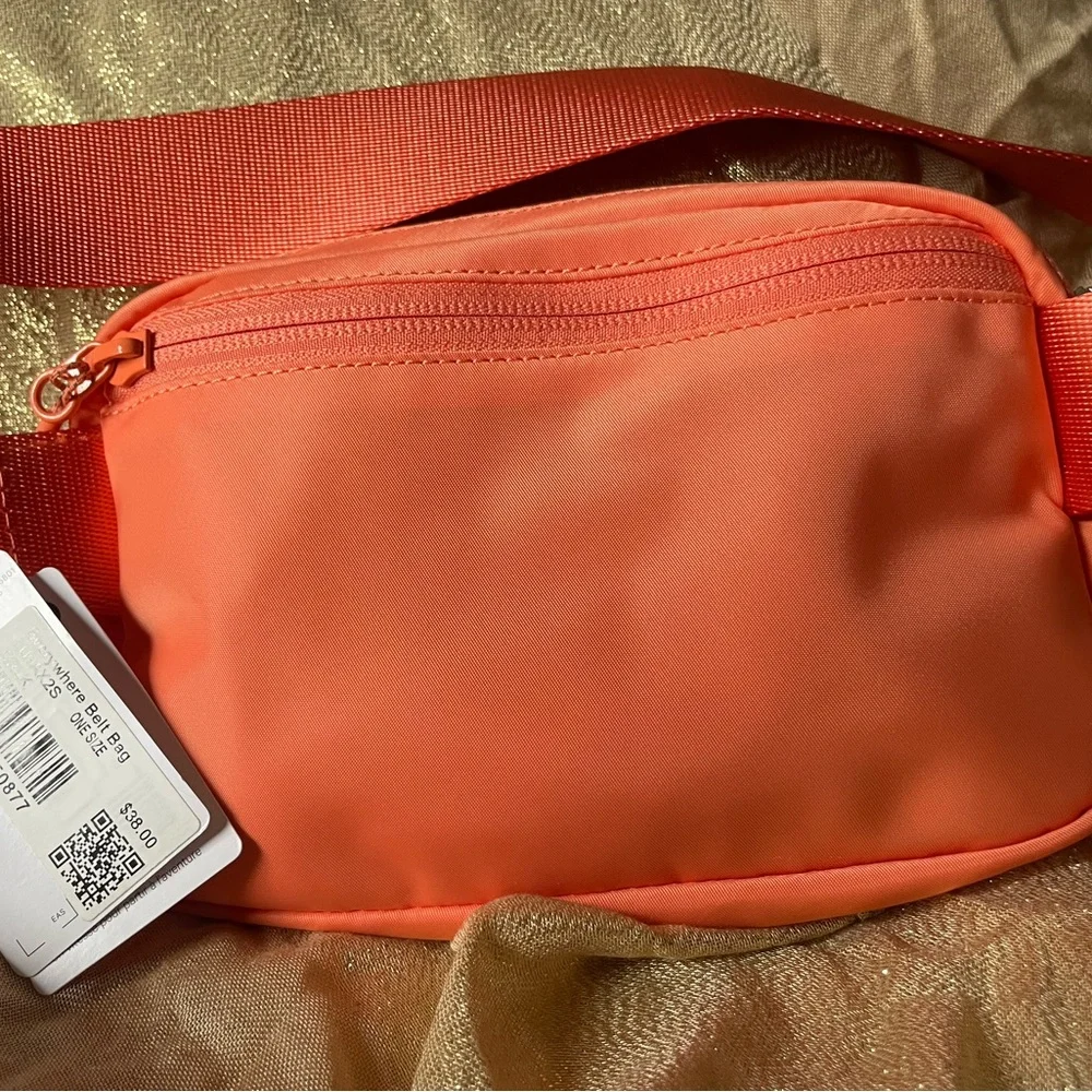 Lululemon Athletica Peach Cosmetic Bag - Picture 3 of 4